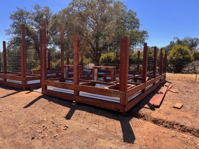 Garden bed frame construction